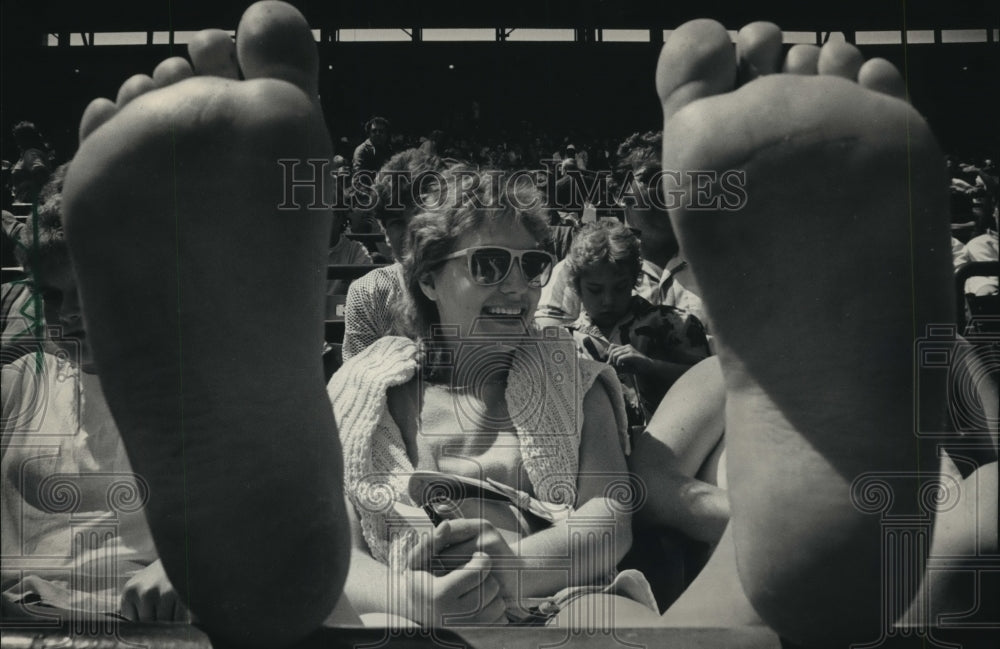 1987 Press Photo Marla Engelke at County Stadium enjoying watching the Brewers.- Historic Images