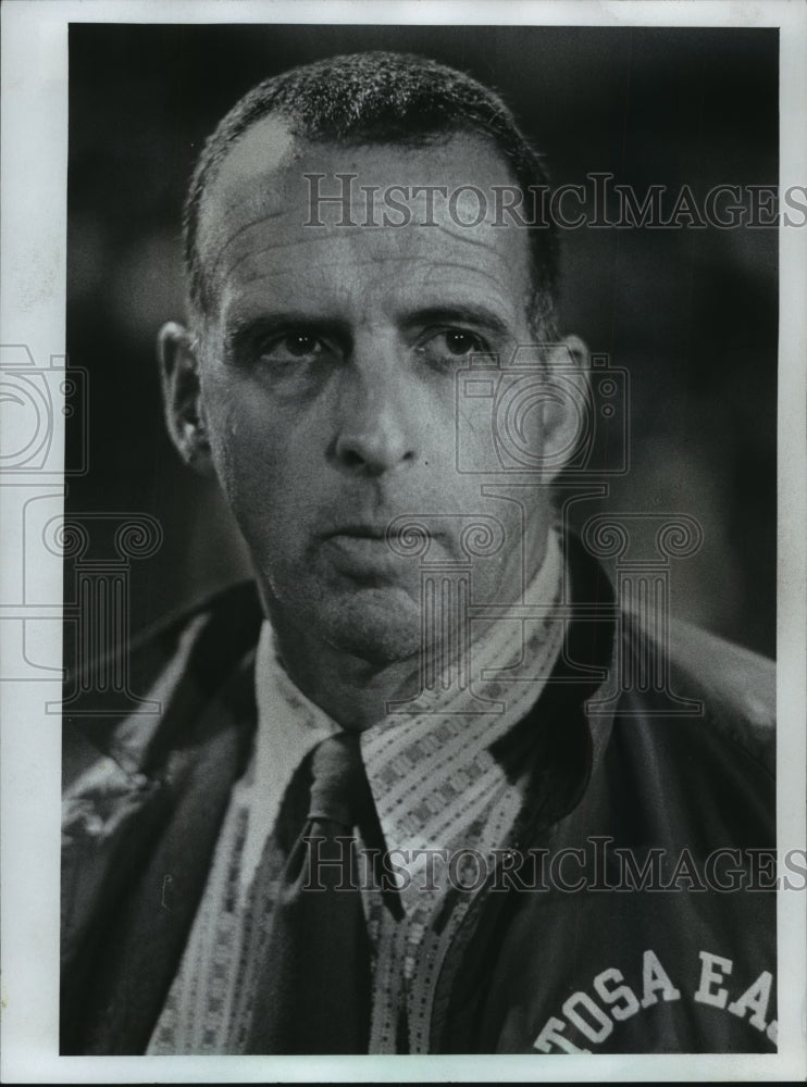 1975 Press Photo Wauwatosa East football coach, John Richmond - mjt10915- Historic Images