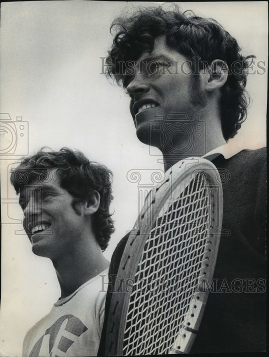 1972 Tom and Tim Gullikson professional tennis player twins. - Historic Images