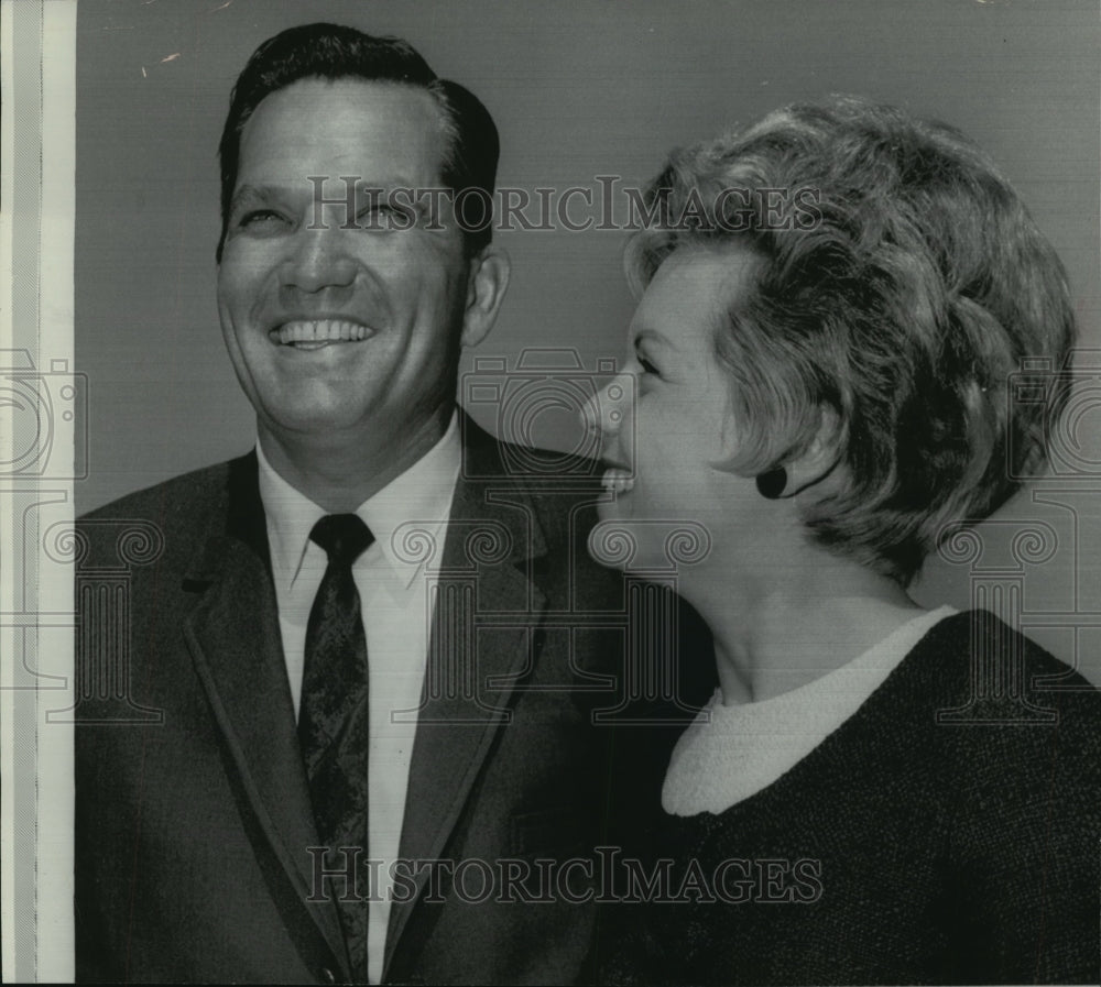 1968 Golfer Bob Goalby and his wife. - Historic Images