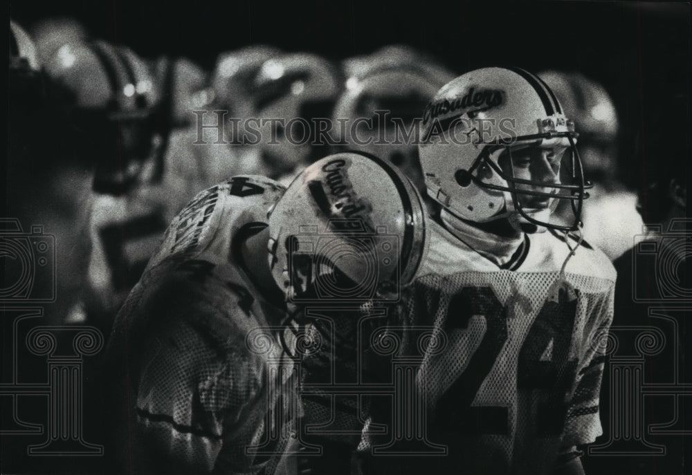 1988 Press Photo Doug Inda, star running back at Catholic Memorial High School.- Historic Images