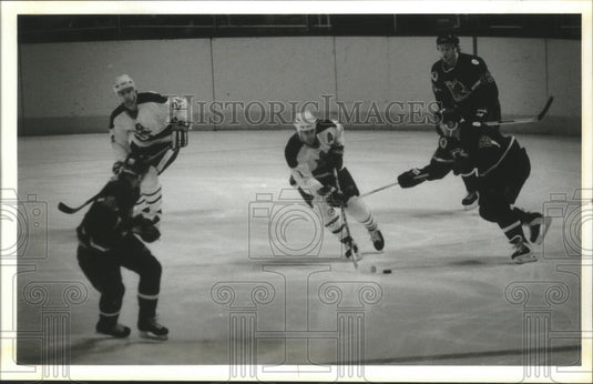1994 Navigating Maze Of Wings, Admirals' Fabian Joseph Drives Puck - Historic Images