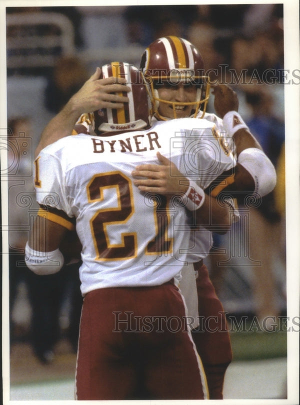 1992 Press Photo Washington Mark Rypien and Ernest Byner after touchdo ...