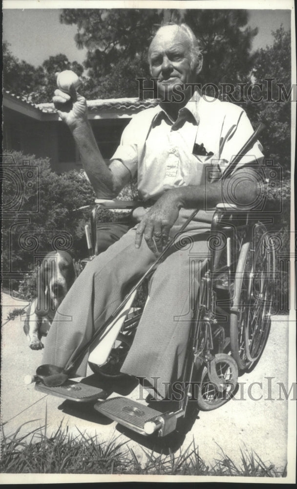 1973 Press Photo Former Pirates baseball pitcher Rip Sewell on his wheelchair- Historic Images