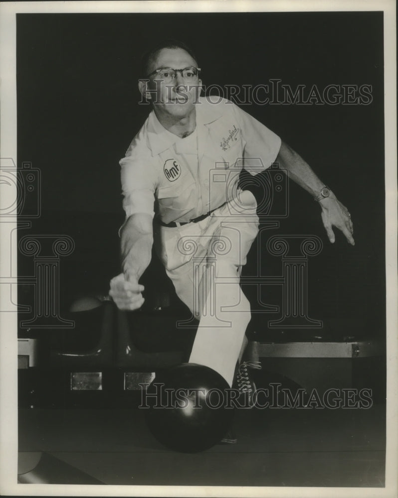 1957 Press Photo Detroit bowler, Lee Jouglard - mjt14047 - Historic Images