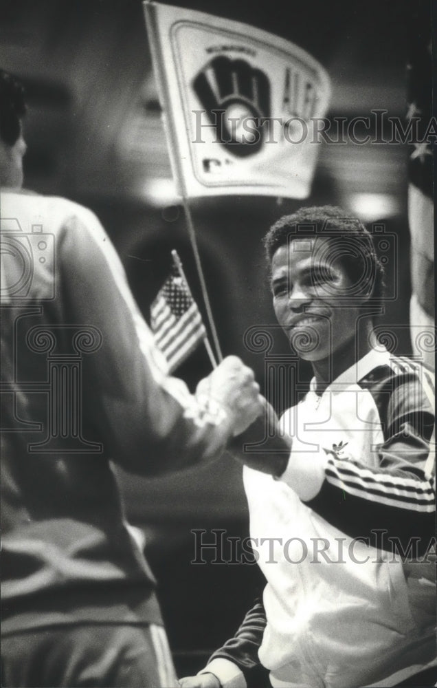 1982 Press Photo Michael Arms of Madison Celebrates Milwaukee Brewers Playoffs - Historic Images