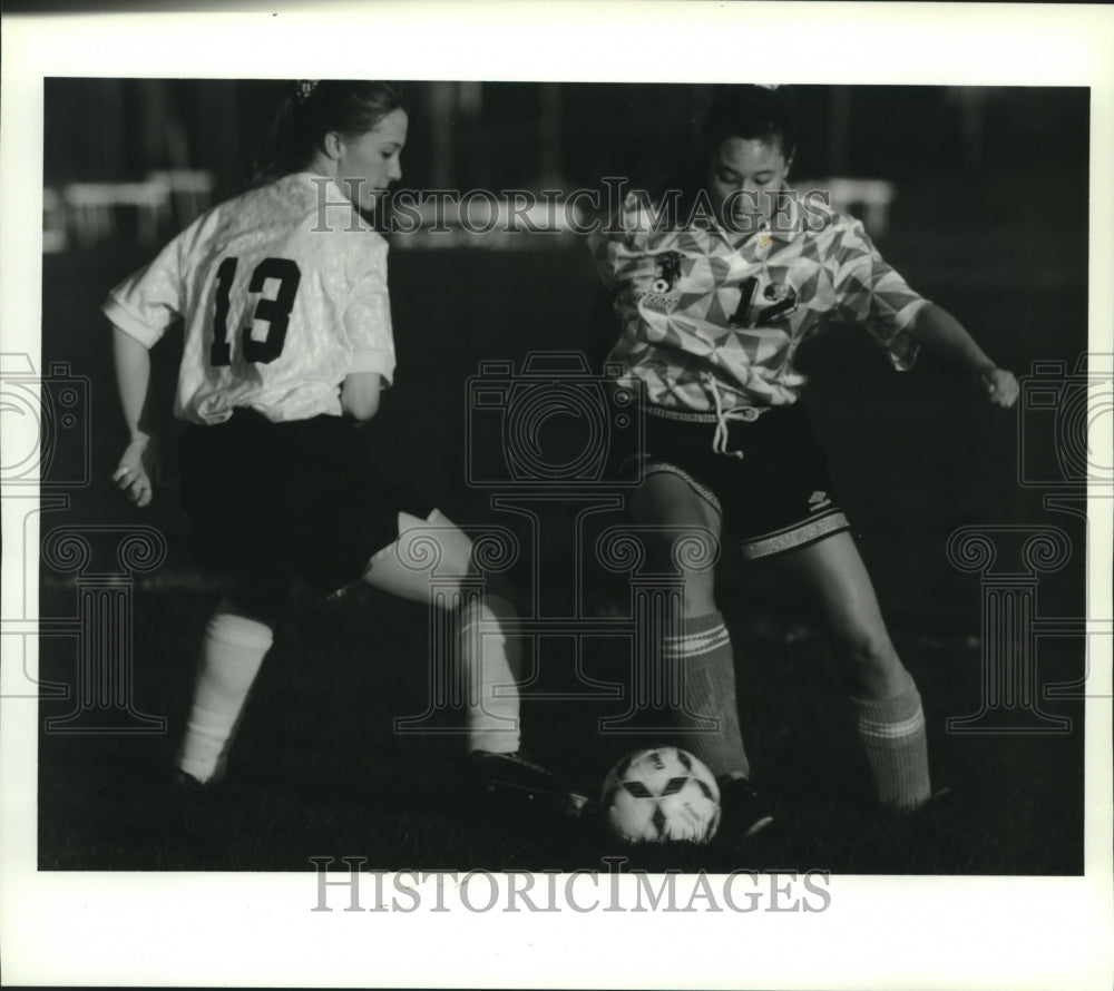 1994 Soccer Area High School Players Megan Gavin And Chris Cash - Historic Images