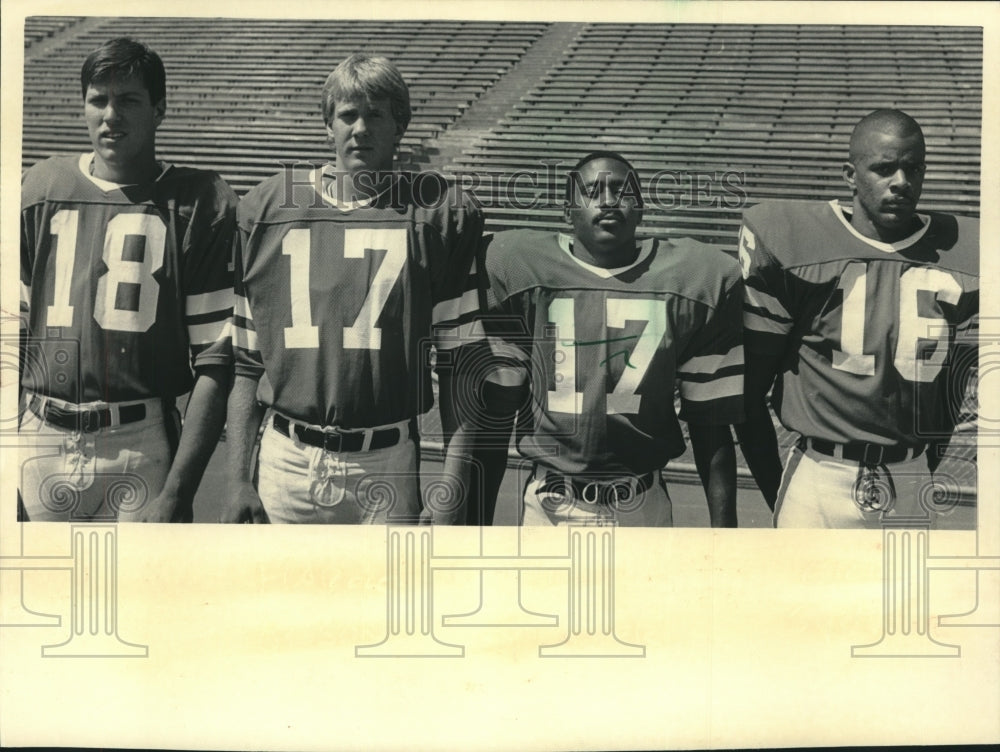 1985 Press Photo Troy Spencer &amp; University of Wisconsin-Madison football team- Historic Images