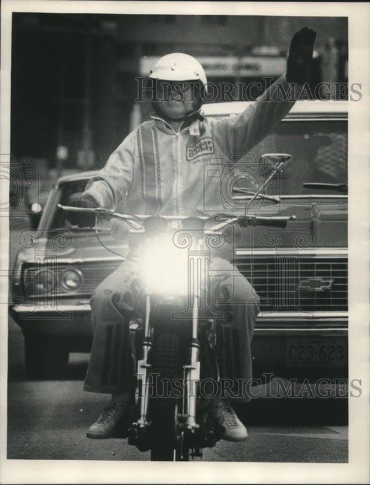1974 Tennis star Bobby Riggs for Wide World of Women in Milwaukee - Historic Images