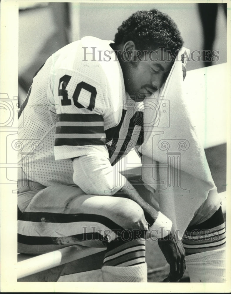 1981 Press Photo Green Bay Packers football&#39;s Eddie Lee Ivery takes a break- Historic Images