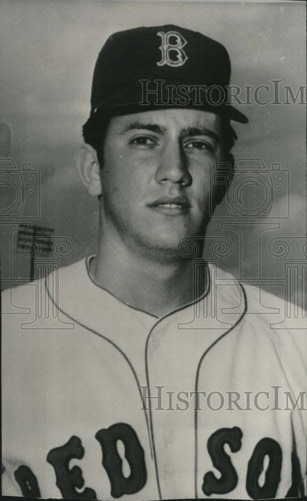 1967 Bill Rohr, Boston Red Sox rookie left hand pitcher. - Historic Images