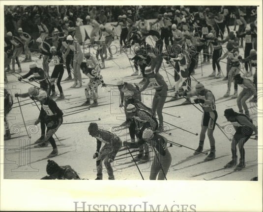 1992 Skiers charge across to start of the American Birkebeiner race - Historic Images