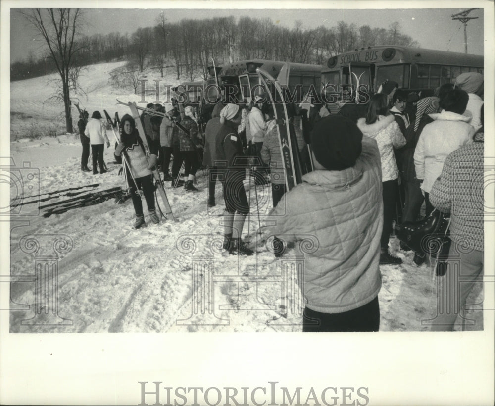 1965 Milwaukee&#39;s Blizzard Club members arrive at ski area - Historic Images