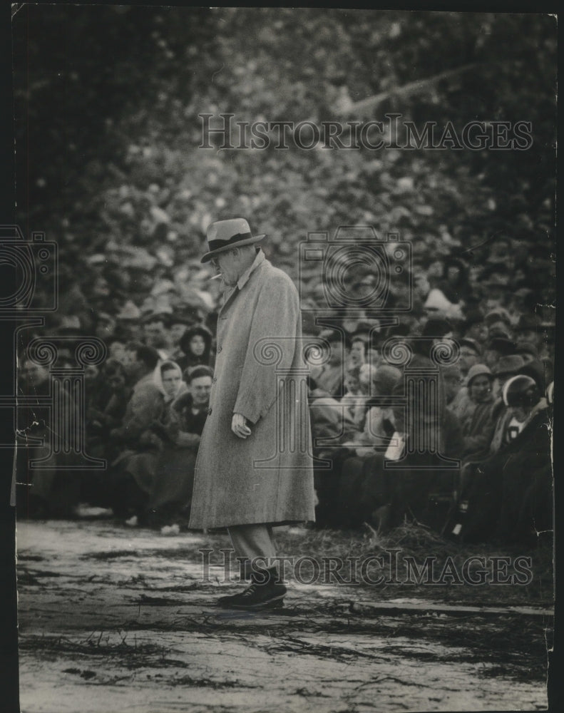 1955 Press Photo Wisconsin coach Ivy Williamson after his last game as coach - Historic Images