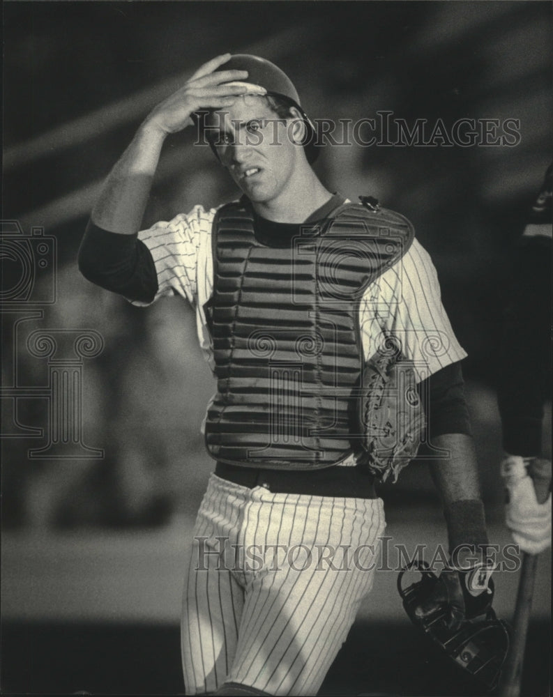 1988 Press Photo Milwaukee Brewers baseball player, B.J. Surhoff - mjt16773- Historic Images
