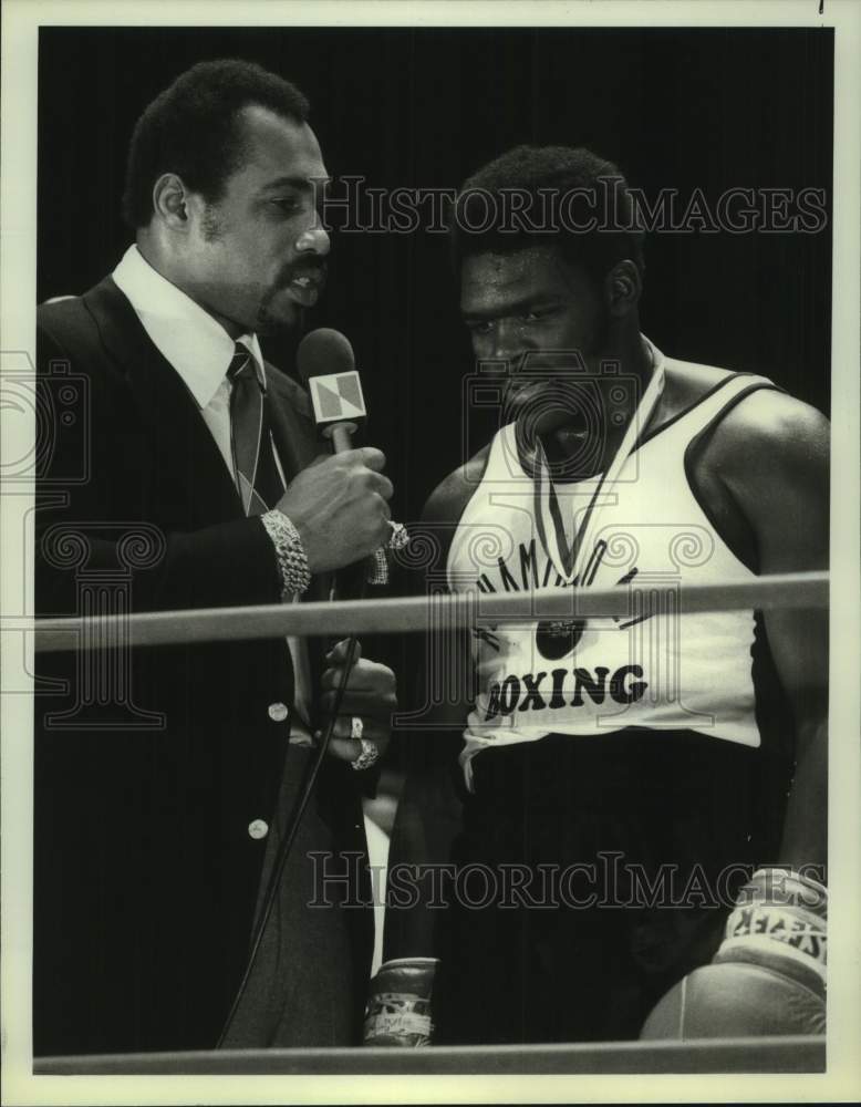 1971 Ken Norton interviewing boxer heavyweight Tony Tubbs, NBC.. - Historic Images