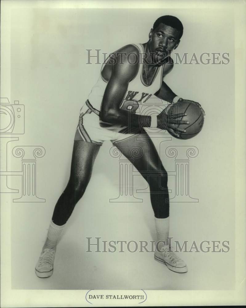 1970 New York Basketball Player Dave Stallworth - Historic Images