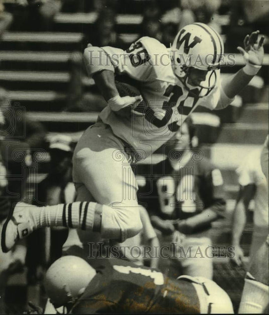 1982 University of Wisconsin Badger Safety Matt Vanden Boom - Historic Images