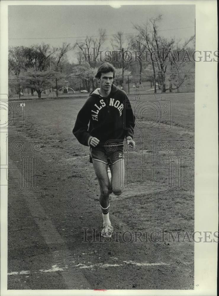 1976 Menomonee Falls North High School Star Runner Jim Stintzi - Historic Images