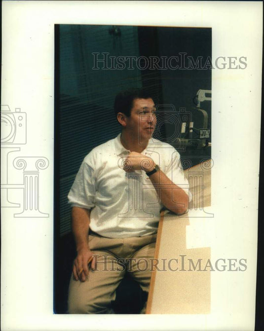 1993 Ex-Badgers & Packers football quarterback, Randy Wright - Historic Images