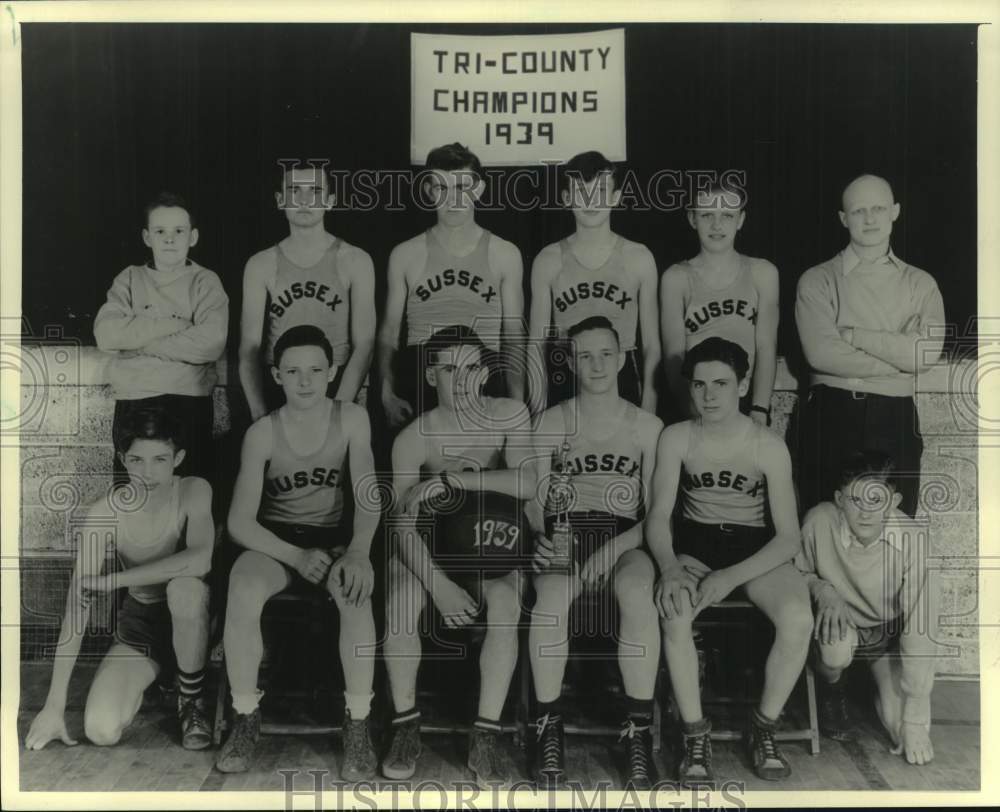 1939 Sussex State Graded School the Tri-County Junior High Champs. - Historic Images