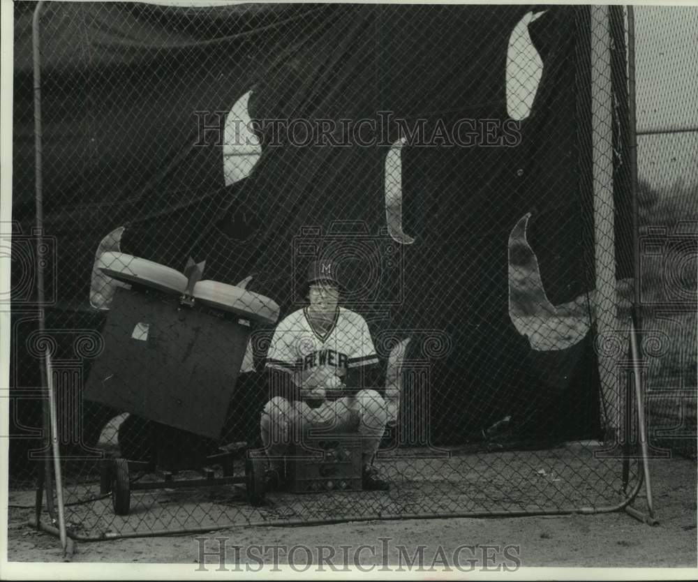 1978 Milwaukee Brewers&#39; Lenn Sakata Sits and Wonders - Historic Images