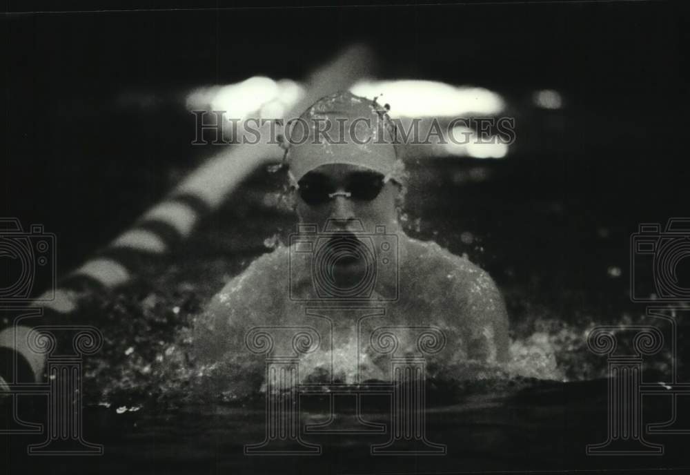 1994 Arrowhead high school swimmer Rob Iglinski first in 200 medley - Historic Images