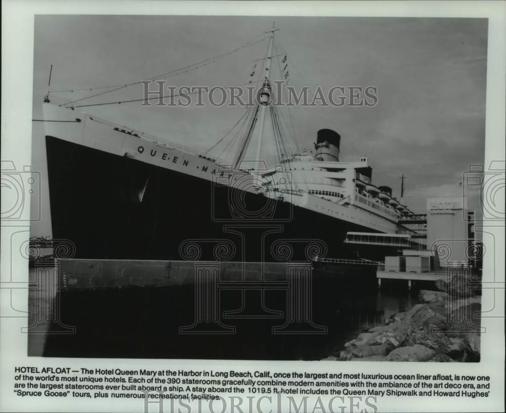 1985 Press Photo The Hotel Queen Mary at the harbor in Long Beach, California. - Historic Images