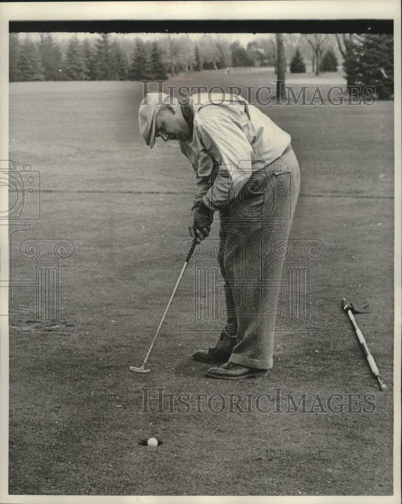 1957 Press Photo Golfer Tom Veech - mjt20260 - Historic Images