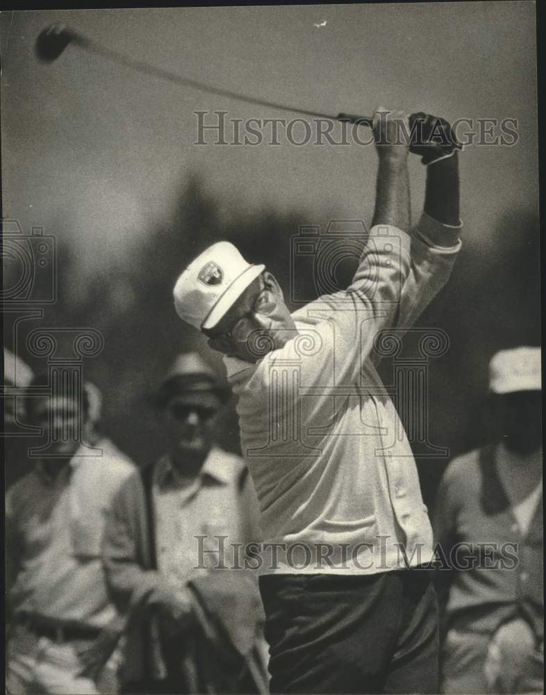 1970 Wisconsin golfer Robert (Bob) Roseburg - Historic Images