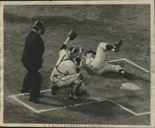 1955 Billy Gardner ducks a Braves Bob Buhl fastball - Historic Images