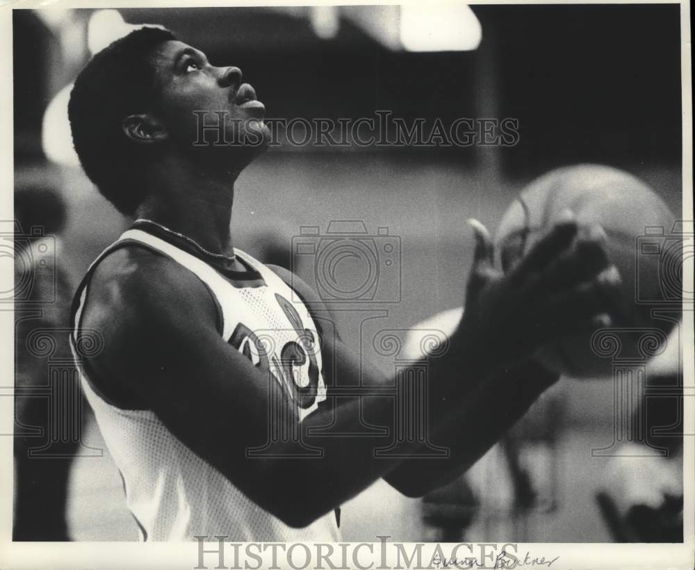 1981 Press Photo Milwaukee Bucks&#39; Quinn Buckner - mjt21357- Historic Images