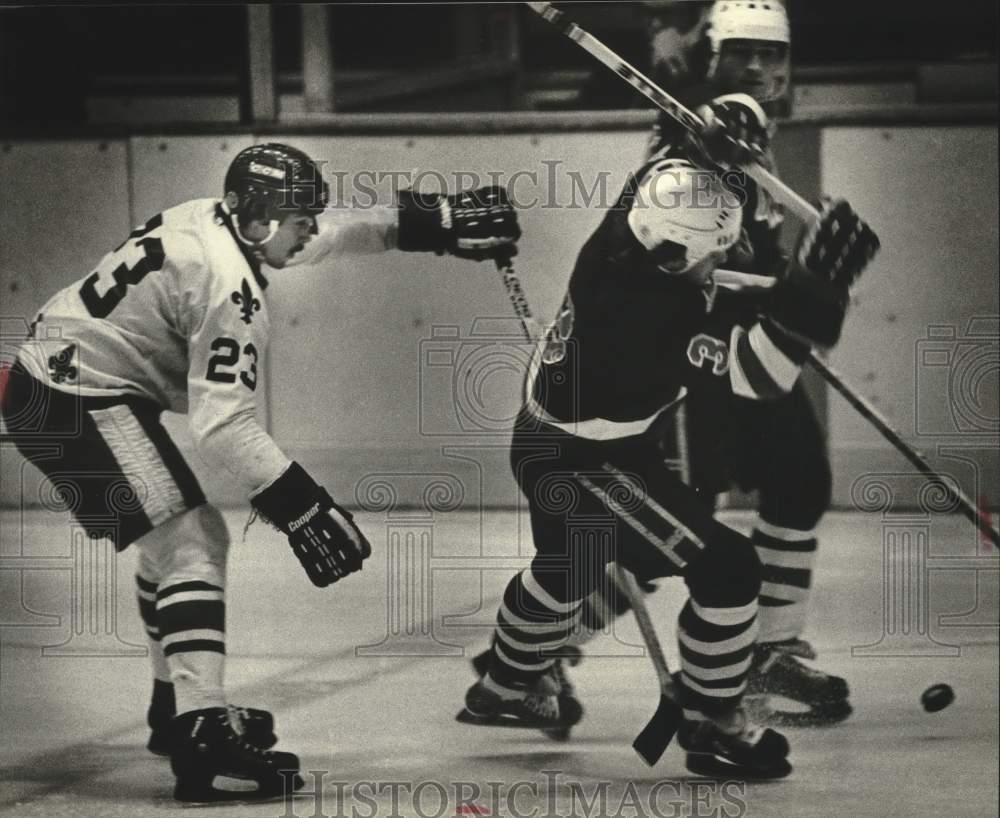 1980 Press Photo Milwaukee Admirals played against Muskegon at the Arena.- Historic Images