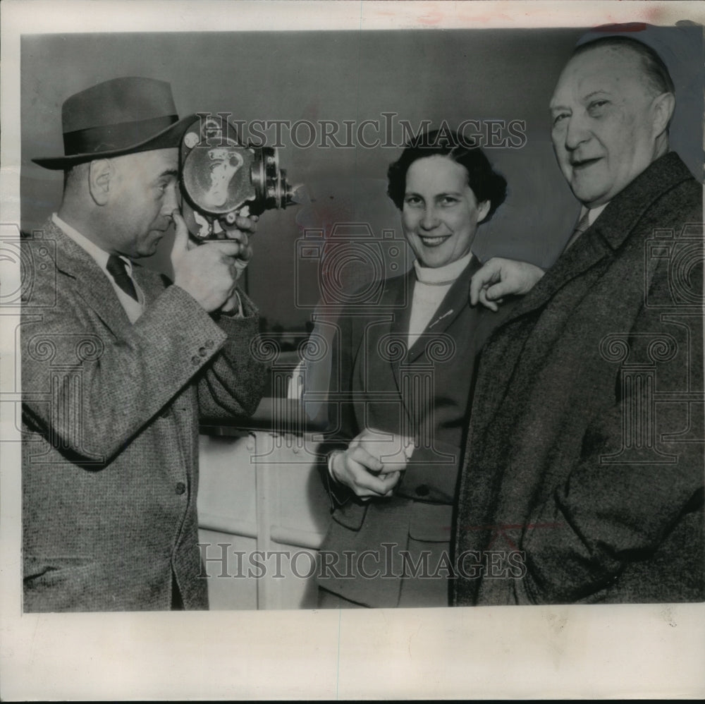 1953 Press Photo Chancellor Konrad Adenauer and daughter visit New York City - Historic Images