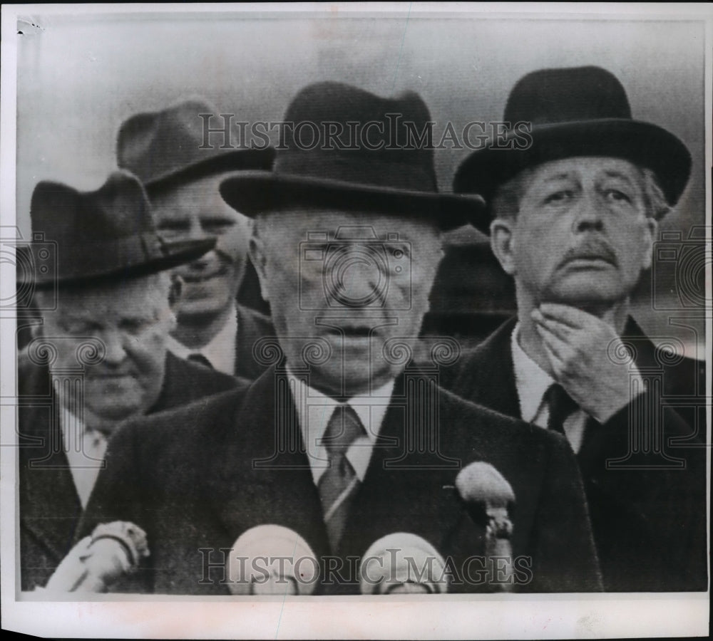 1960 Press Photo Chancellor Konrad Adenauer gives speech in Bonn - mjw00476 - Historic Images