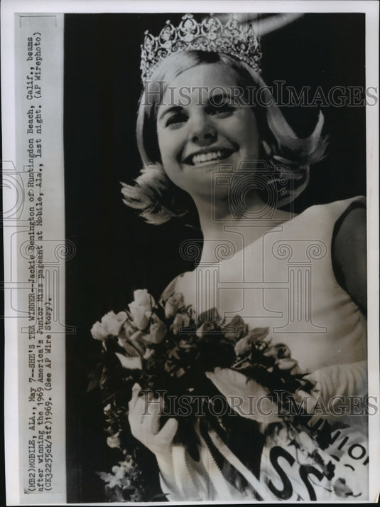 1969 Press Photo Jacquelyn Ann Benington wins America Junior Miss in Alabama - Historic Images