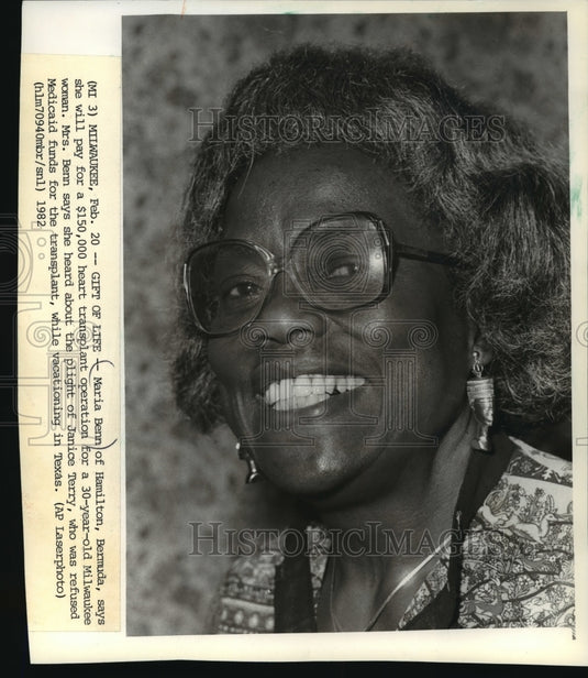 1982 Maria Benn of Hamilton, Bermuda, paid for other's heart surgery - Historic Images