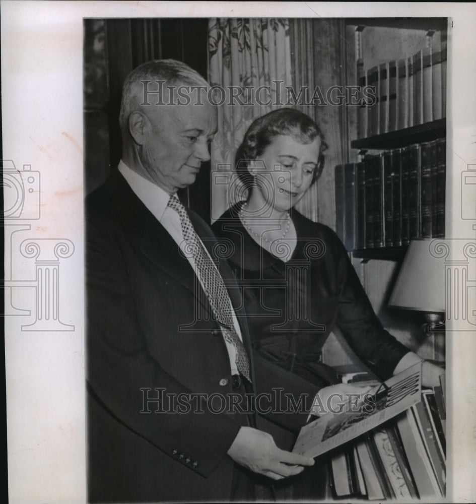 1958 Press Photo Sherman Adams and wife in Washington home - mjw00650- Historic Images