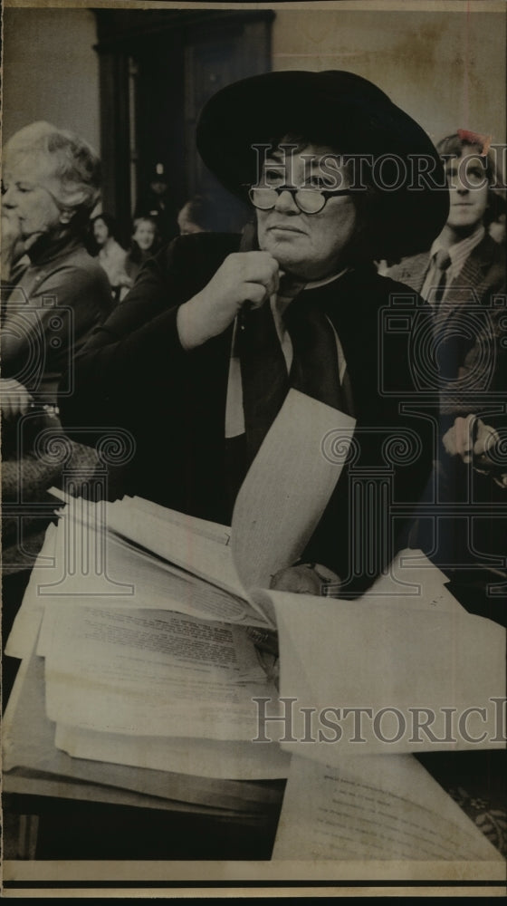 1971 Press Photo Representative Bella Abzug of New York in Washington - Historic Images