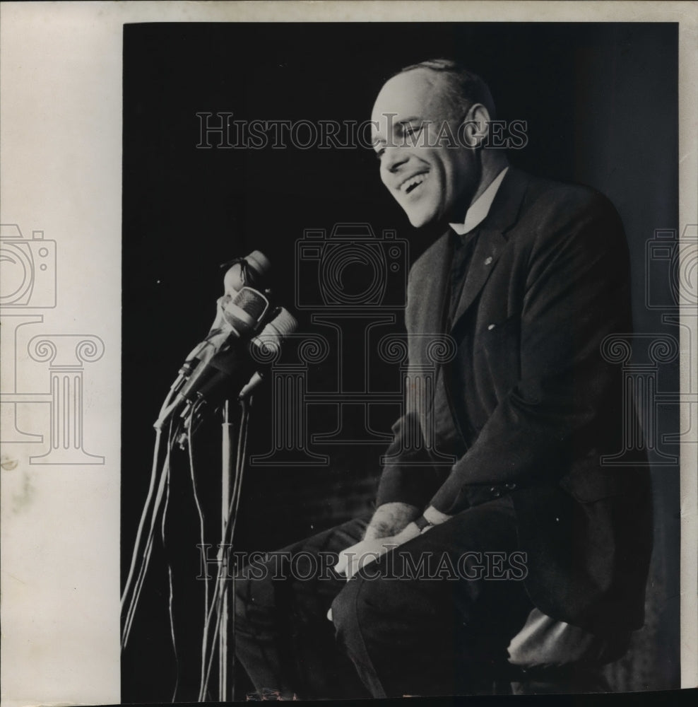 1966 Press Photo Reverend Malcolm Boyd in San Francisco, California - mjw01067- Historic Images