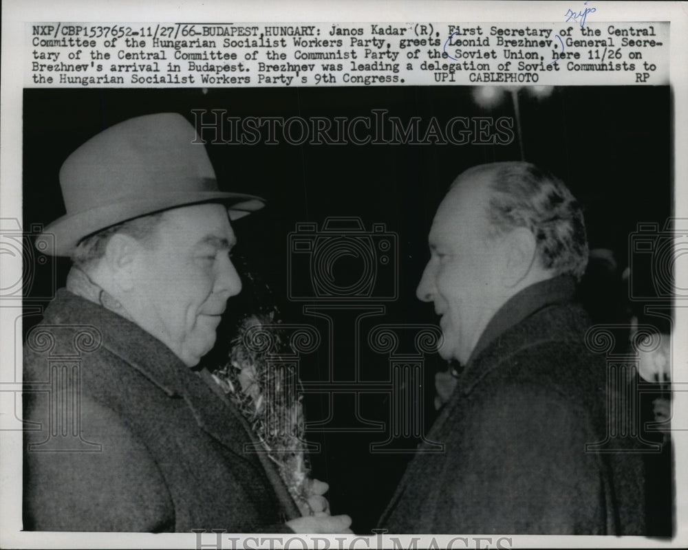 1966 Press Photo Janos Kadar, Hungarian Socialist Workers Party, greets Brezhnev - Historic Images