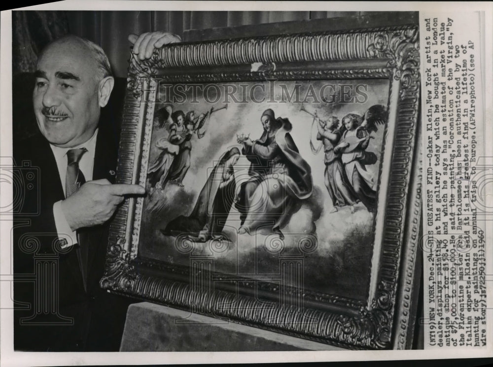 1960 Press Photo Oskar Klein, displays painting by Fra Bartolommeo in New York - Historic Images