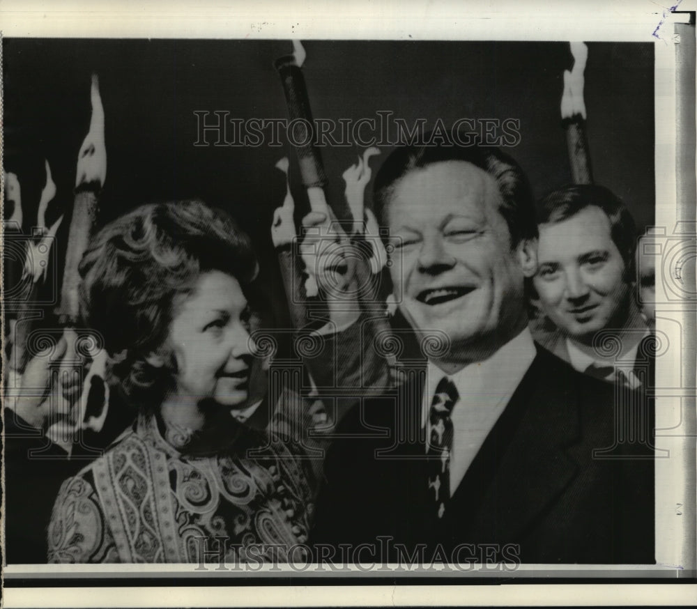 1971 Press Photo Chancellor Willy Brandt during a torchlight parade in Bonn - Historic Images