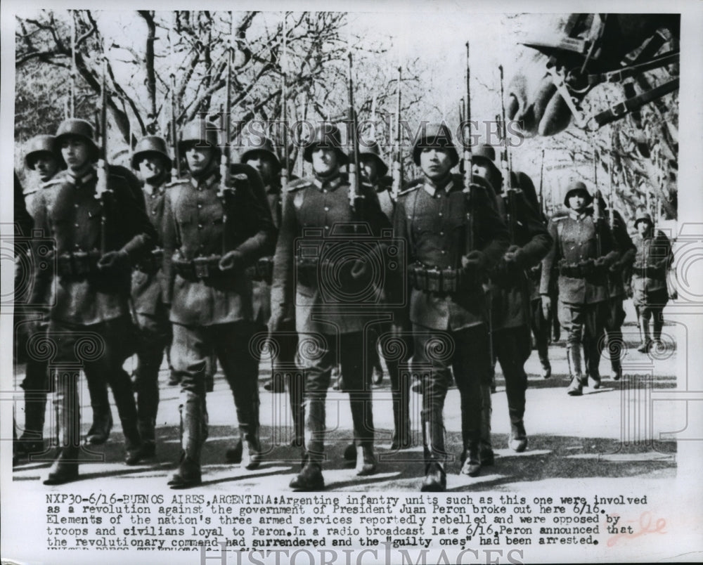 1955 Press Photo Argentine Infantry Units involved in Revolution, Argentina - Historic Images