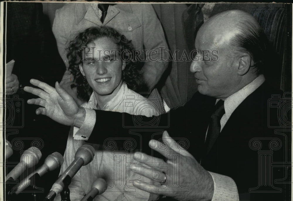 1973 Press Photo Joseph Kennedy III at right with S.F. Mayor Joseph Alioto, - Historic Images
