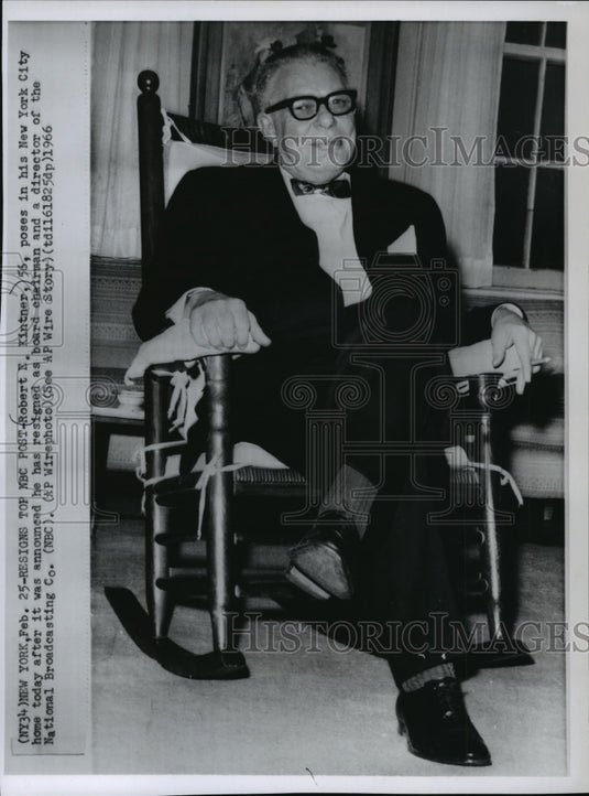1966 Press Photo NBC's Robert E. Kintner poses in his home, New York, N.Y. - Historic Images