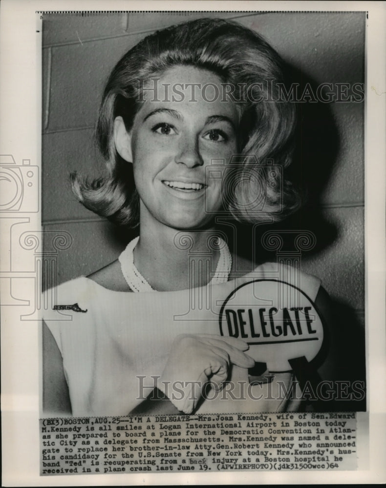 1964 Joan Kennedy boards flight as delegate to Dem Nat&#39;l Convention - Historic Images