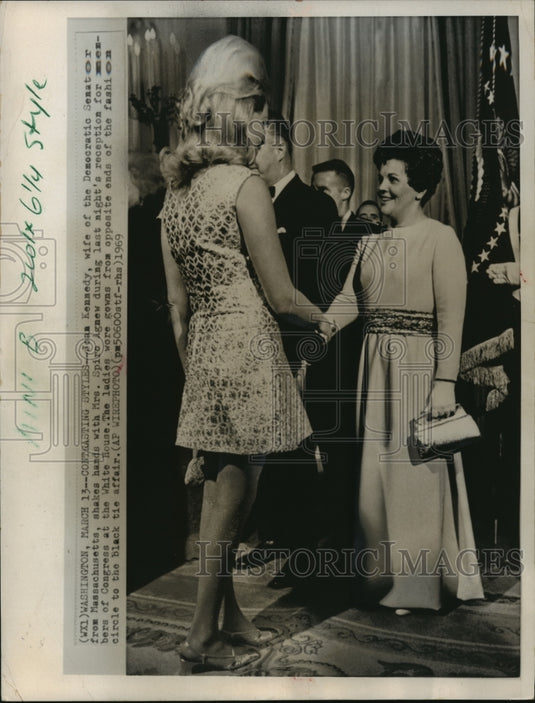 1969 Washington-Joan Kennedy and Mrs. Agnew at White House reception - Historic Images