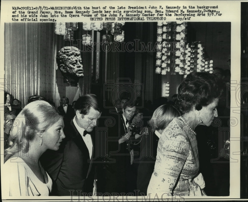 1971 Rose and Edward Kennedy at performing arts center, Washington - Historic Images