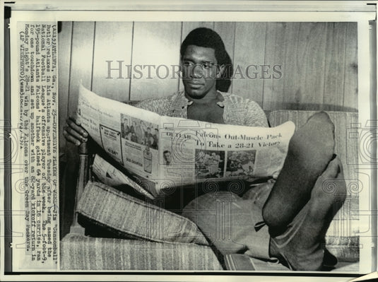 1971 Jim "Cannonball" Butler of Atlanta Falcons, rests in Atlanta - Historic Images